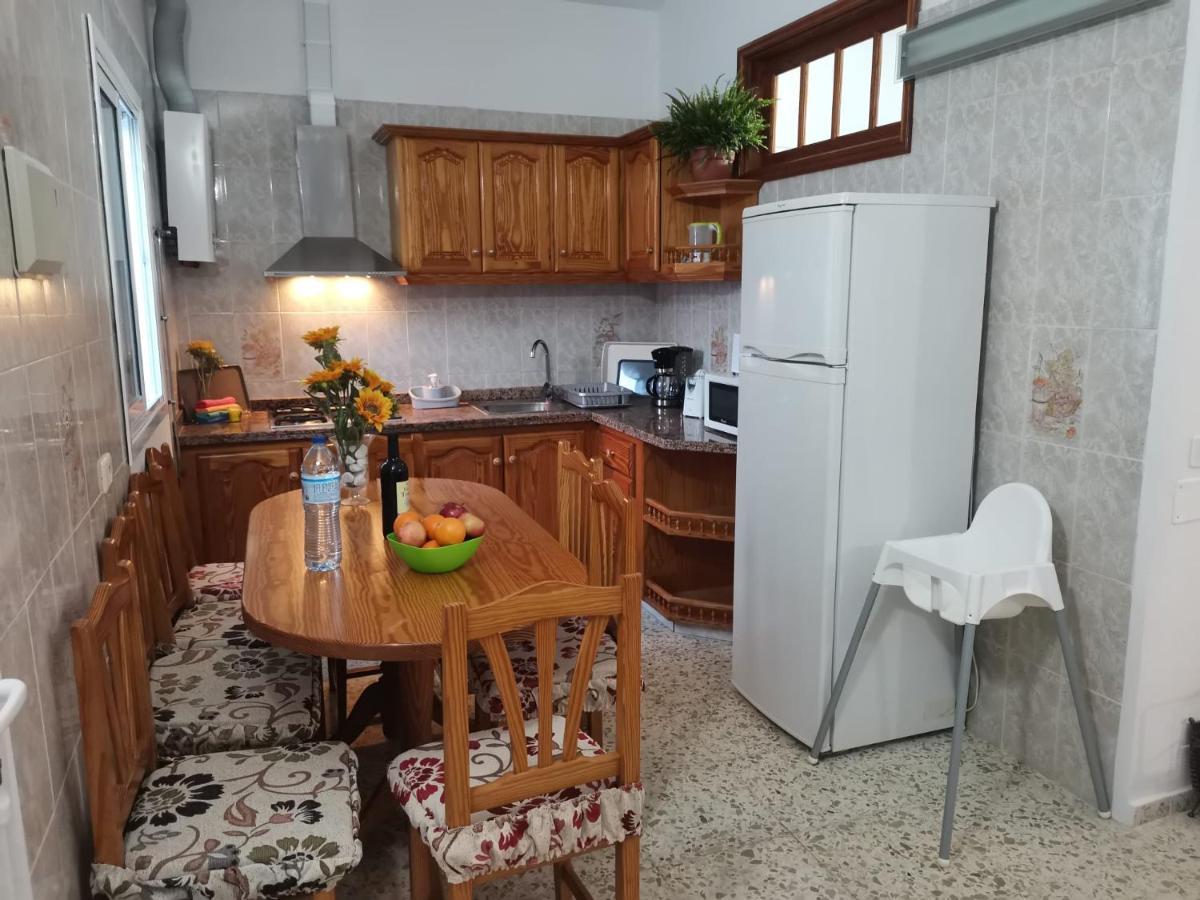 Chalet Con Jacuzzi Climatizado, Barbacoa Y Cerca De La Playa Abades  Exterior photo