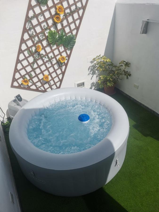 Chalet Con Jacuzzi Climatizado, Barbacoa Y Cerca De La Playa Abades  Exterior photo